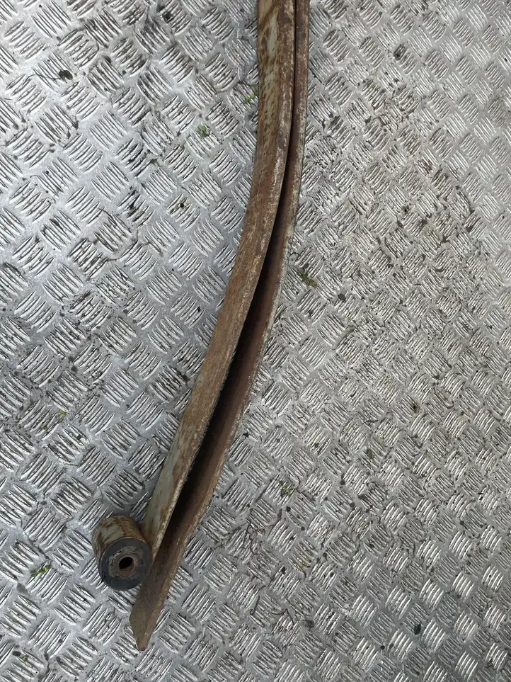 Iveco Daily 30.8-9 (1995 - 2008)   Задняя рессора