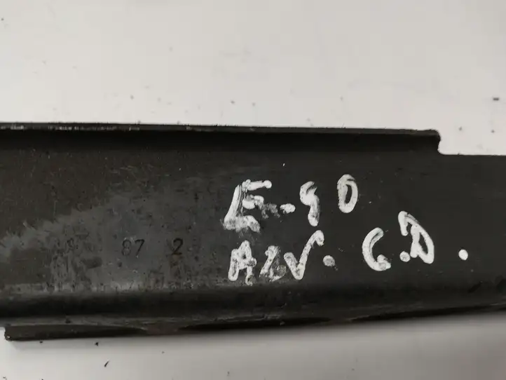 BMW 3 E90 E91 (2005 - 2012)  6763477 Вилы