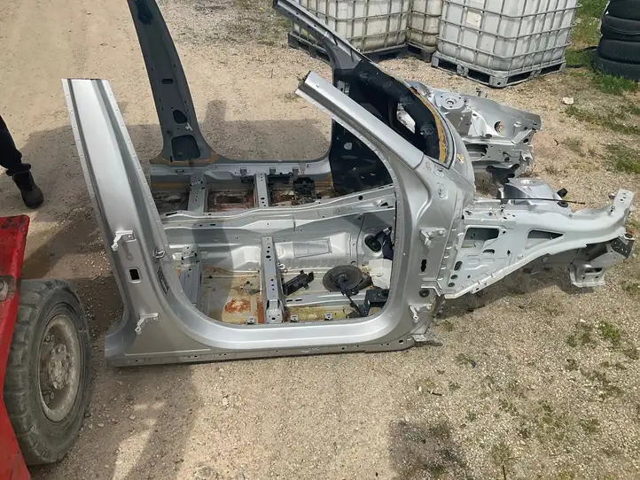 Volvo XC90 (2014 - 2019) Передняя часть кузова — фото 3
