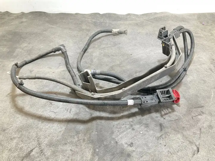 Mercedes-Benz Sprinter W906 (2006 - 2018) A9065402727 Плюсовой провод аккумулятора — фото 1