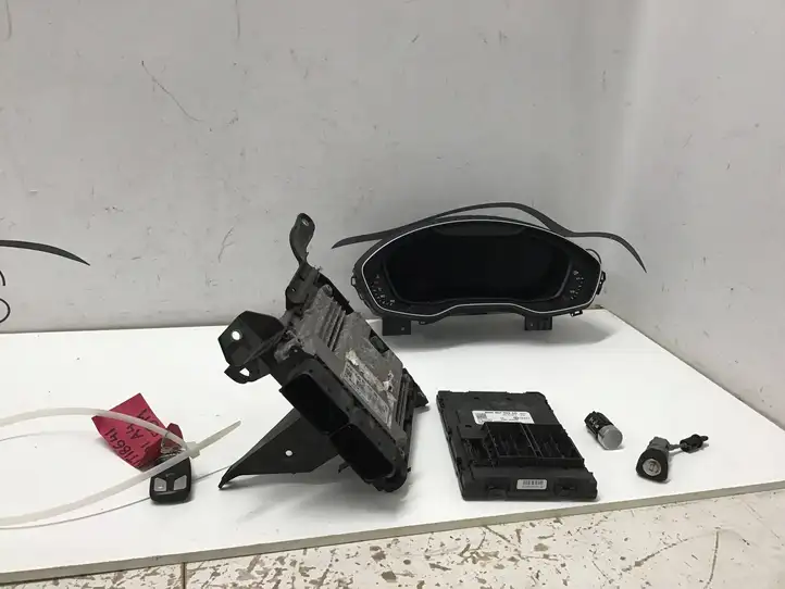 Audi A4 S4 B9 (2015 - 2019) 8W2905217 Комплект системы зажигания — фото 1