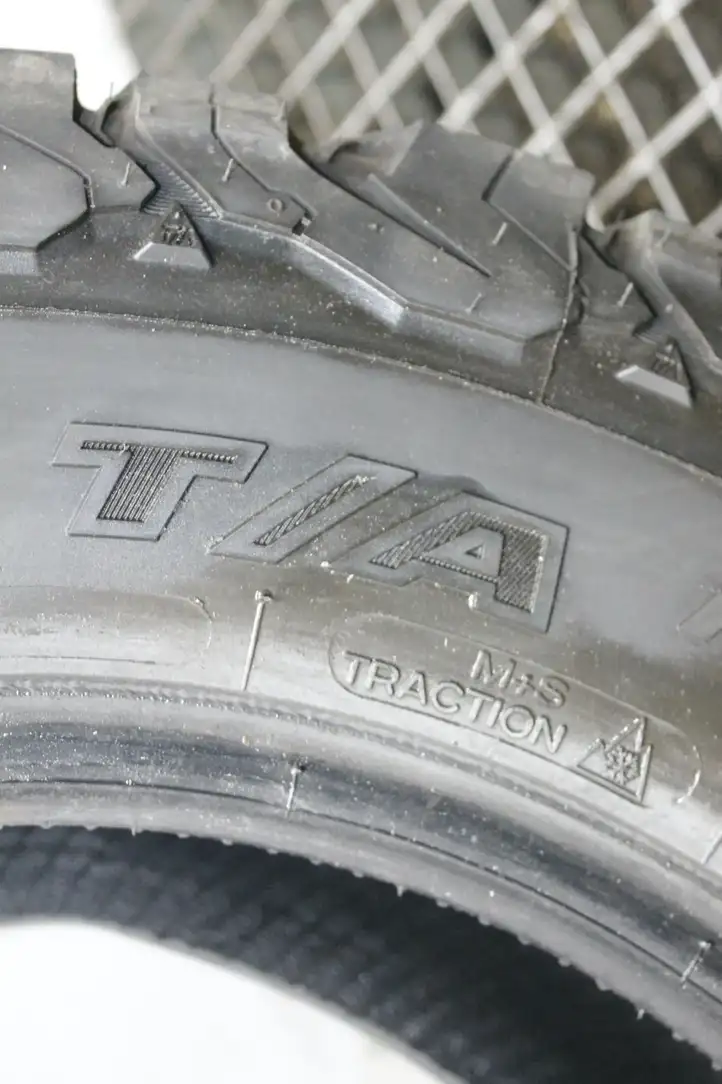 Nissan Pathfinder R51 (2005 - 2012) 25565R17 Летняя шина R12 — фото 3