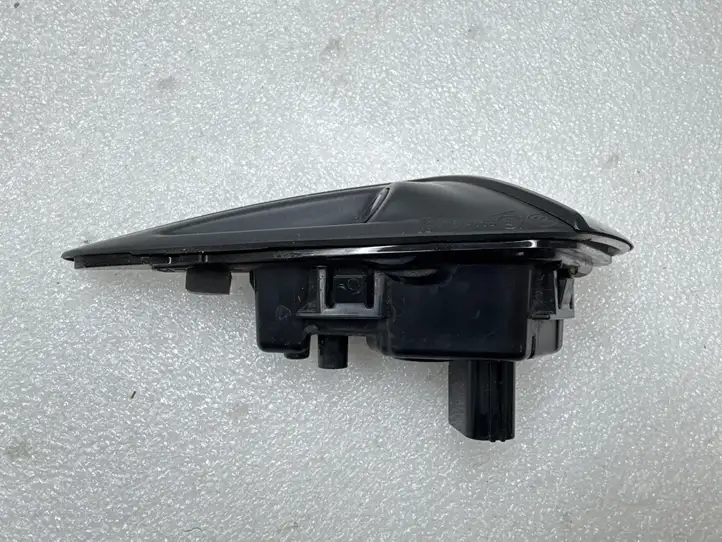 Tesla Model Y (2019 - 2024) 112510750J Боковая камера в крыле — фото 4