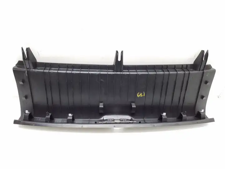 Audi A3/S3 8V (2012 - 2016) 8V5863471A Отделка порога багажника — фото 4