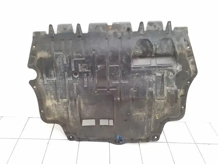 Volkswagen PASSAT CC (2008 - 2012) 3C0825237R Защита двигателя — фото 3