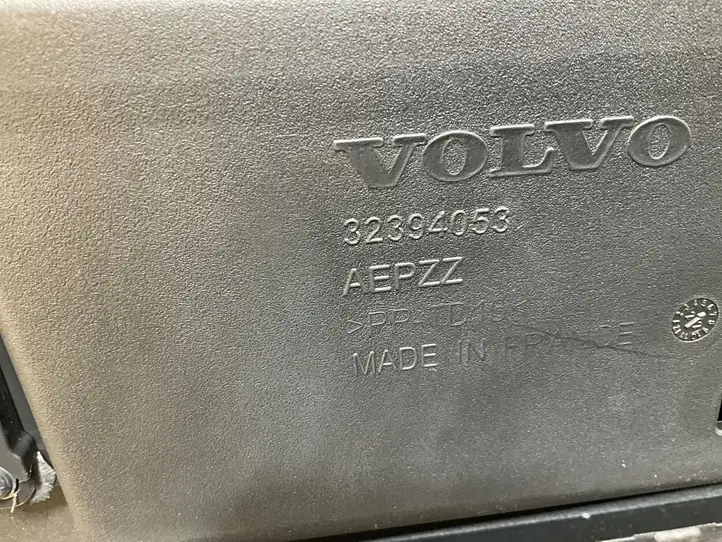 Volvo XC40 (2017 - ) 32394053 Ящик для хранения в багажнике — фото 4