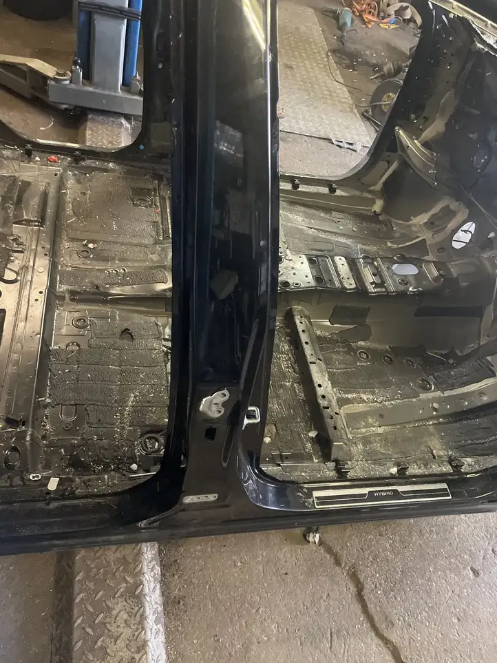 Toyota RAV 4 (XA40) (2012 - 2018) Средняя стойка кузова (B) — фото 1