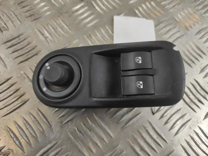 Renault Master II (2004 - 2010) 8200206602 Кнопка стеклоподъемников — фото 5
