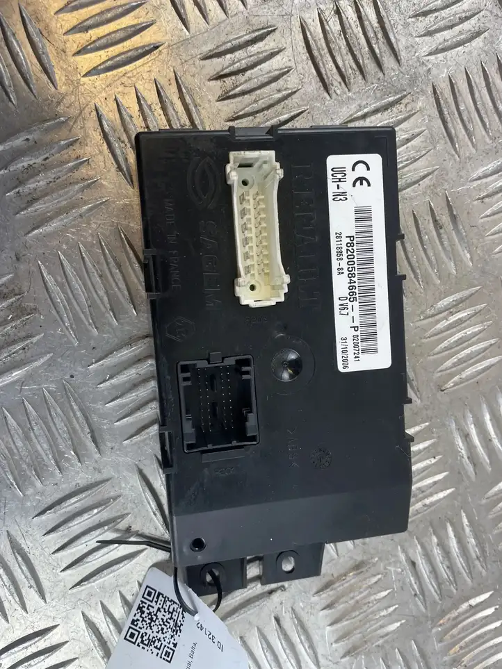 Renault Master II (2004 - 2010) P8200584665 Модуль комфорта — фото 2