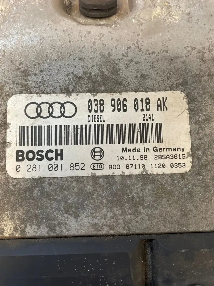 Audi A3/S3 8L (2000 - 2003) 038906018AK Блок управления двигателем (ЭБУ) — фото 2