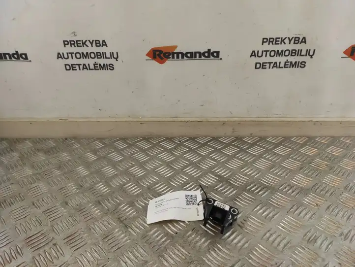 Toyota Yaris (2005 - 2009) 891730D020 Датчик удара SRS — фото 1