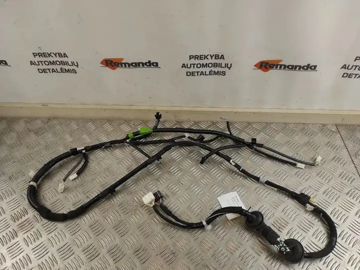 Toyota RAV 4 (XA50) (2018 - ) 8218442B50 Жгут проводов крышки багажника — фото 2
