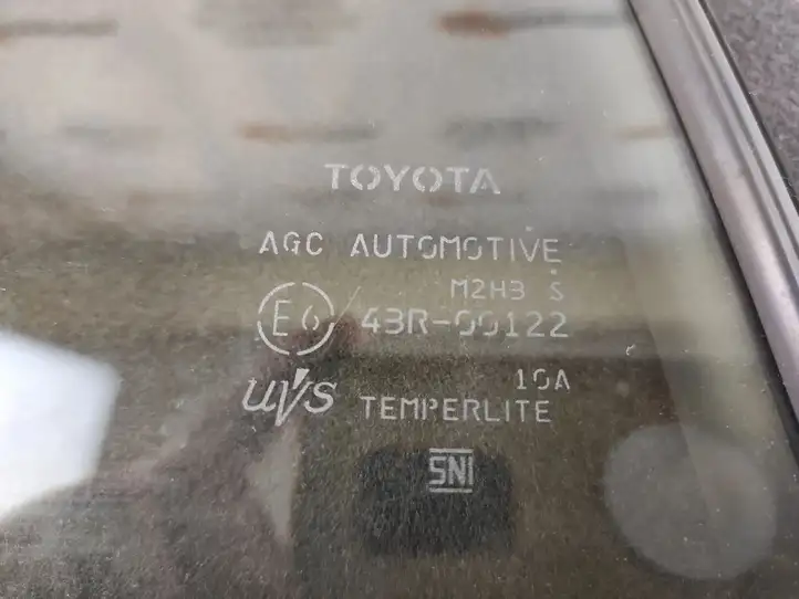 Toyota RAV 4 (XA50) (2018 - ) 43R00122 Форточка двери — фото 7