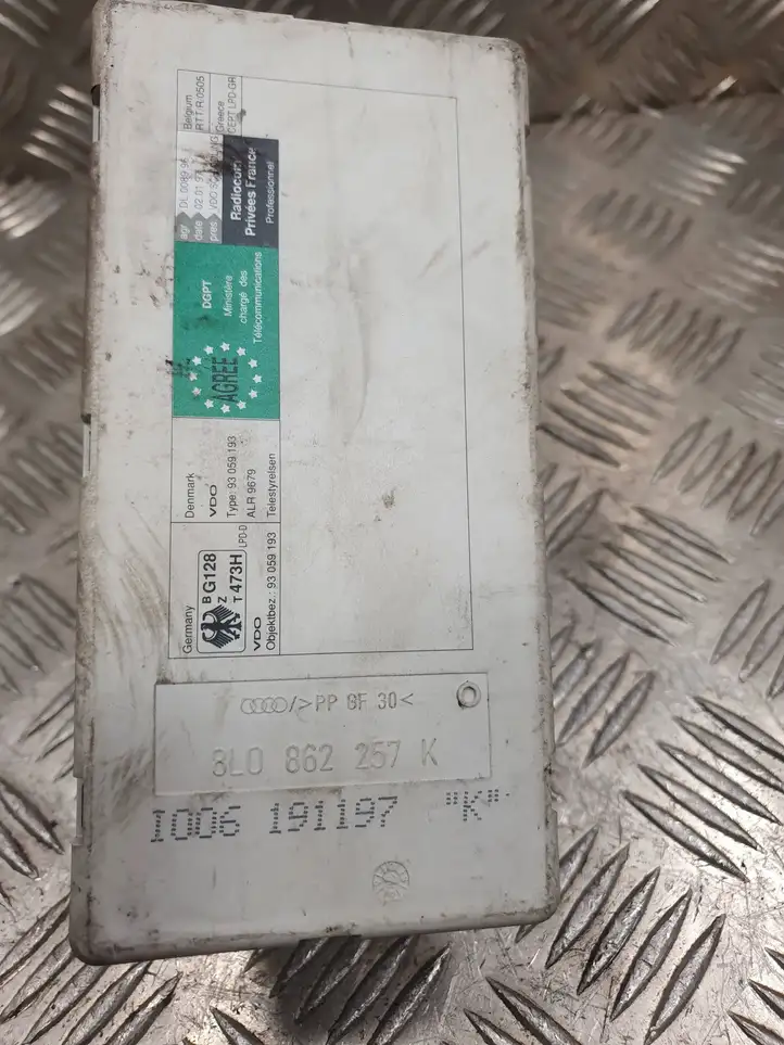 Audi A3/S3 8L (2000 - 2003) 8L0862257K Вакуумный насос центрального замка — фото 4