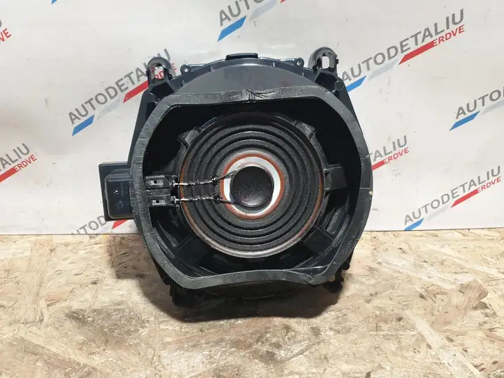 BMW X5 E70 (2006 - 2013) 9218695 Сабвуфер — фото 2