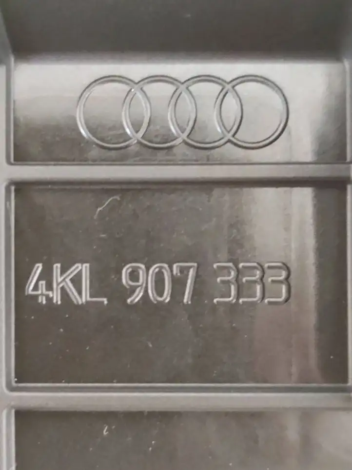 Audi e-tron (2018 - ) 4KL907333 Кронштейн блока Bluetooth — фото 3