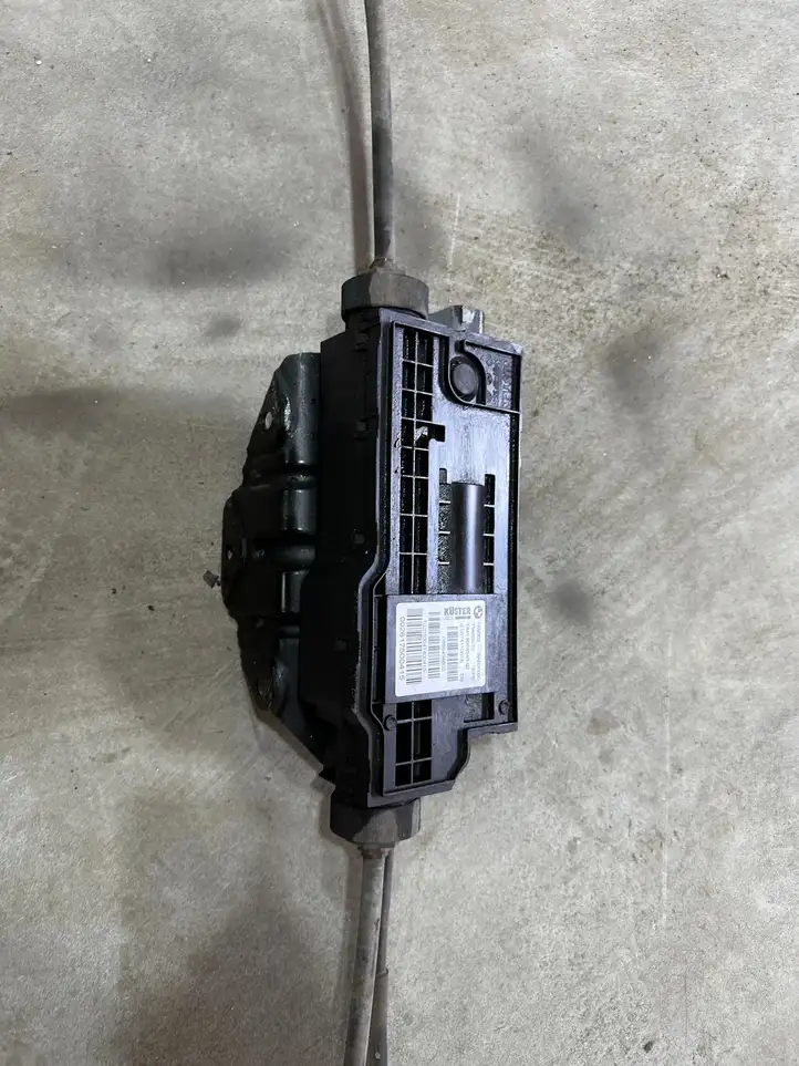 BMW X5 F15 (2013 - 2017) P686454602 Блок управления стояночным тормозом — фото 3