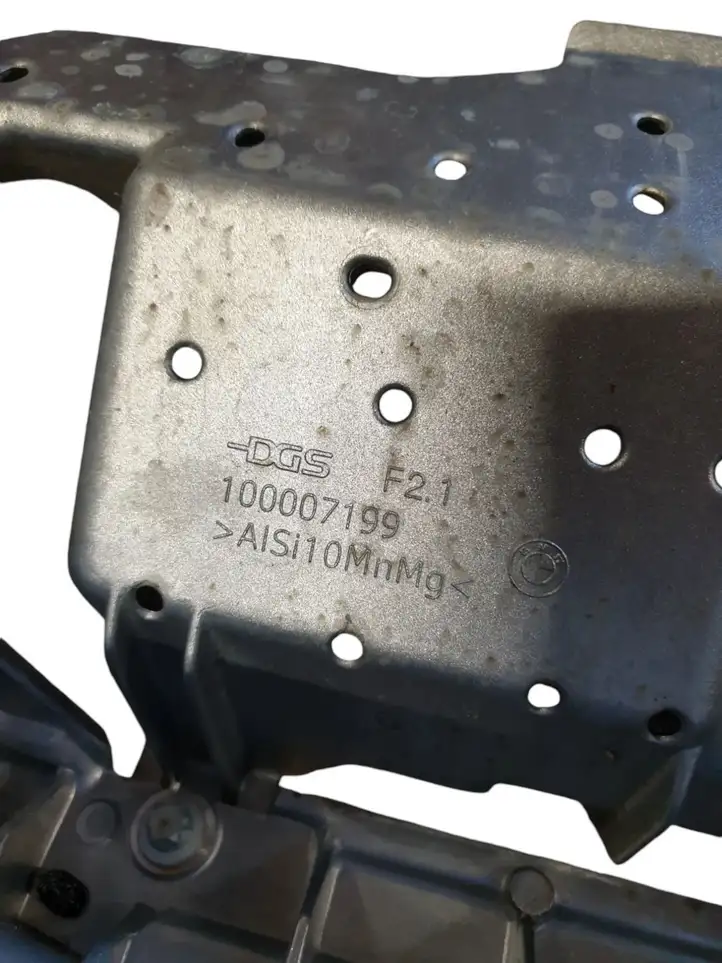 BMW i4 (2021 - ) 5A075D6 Кронштейн компрессора кондиционера воздуха — фото 3