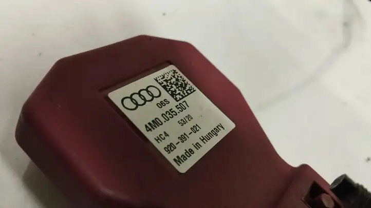Audi A1 (2019 - ) 82a035525a Антенна Bluetooth — фото 4