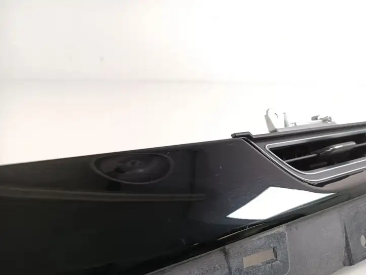 Tesla Model S (2016 - 2021) 600762800C Боковой воздушный дефлектор — фото 7