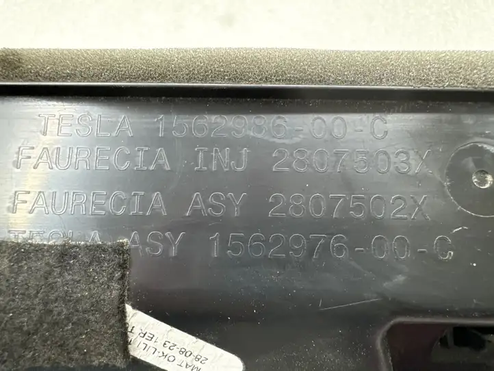 Tesla Model X (2021 - ) 156297600H Воздуховоды системы отопления/климатики — фото 2