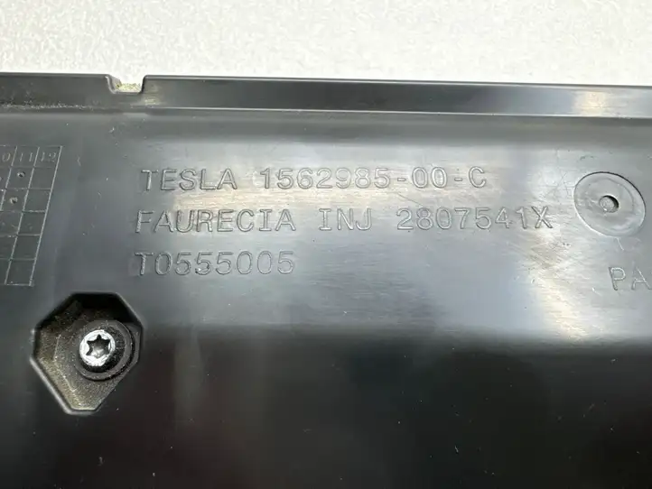 Tesla Model X (2021 - ) 156297600H Воздуховоды системы отопления/климатики — фото 5