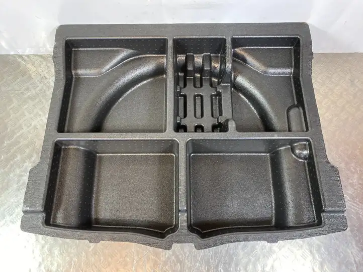 Hyundai Tucson IV NX4 (2020 - ) Обшивка ниши запасного колеса — фото 2