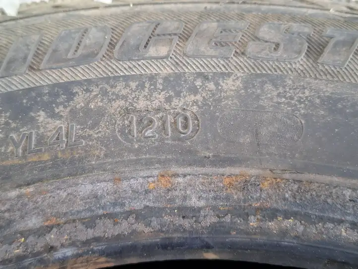 Opel Corsa D (2006 - 2010) BRIDGESTONE Зимняя шина R15 — фото 11
