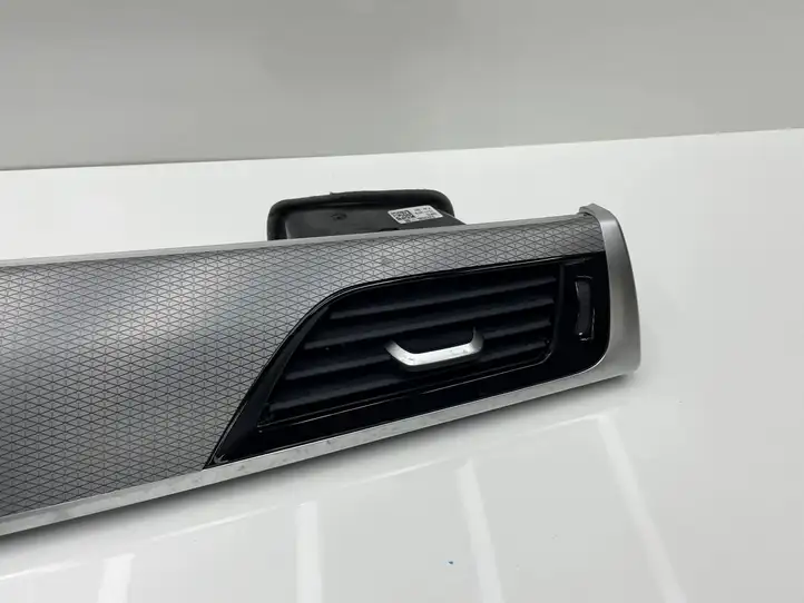 BMW 5 G30 G31 (2016 - ) 708537 Декоративная планка — фото 6