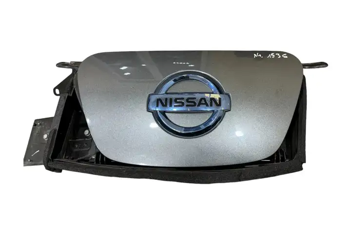 Nissan Leaf I (ZE0) (2010 - 2017) 657373NK1B Крышка зарядного разъема — фото 1