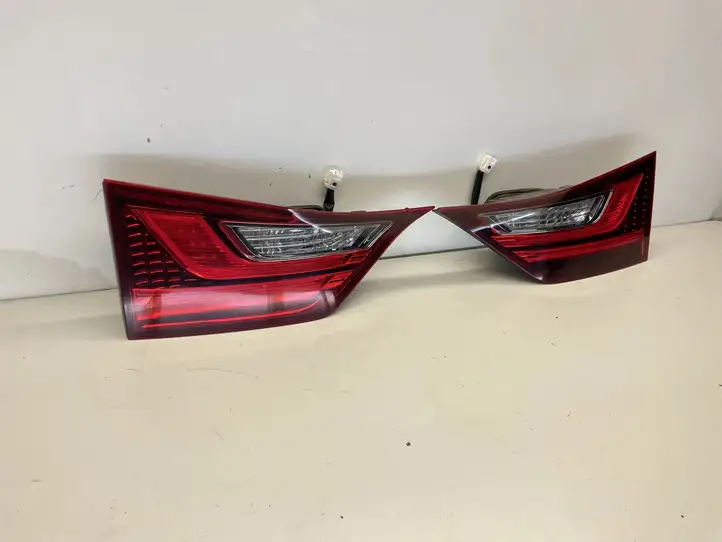 Lexus GS250 300 350 300h 450h (2011 - 2015) 8158130490 Задний фонарь в крышке багажника — фото 5