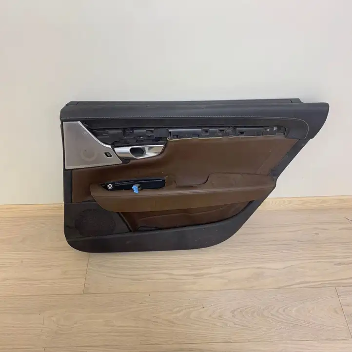 Volvo S90, V90 (2016 - 2020) 31447202 Обшивка задней двери — фото 1