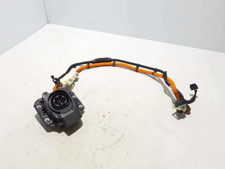 32266404 Volvo XC40 Elektromobilio įkrovimo lizdas