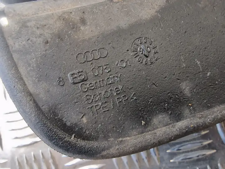 Audi A3/S3 8P (2004 - 2008) 8P5075101 Комплект брызговиков — фото 2