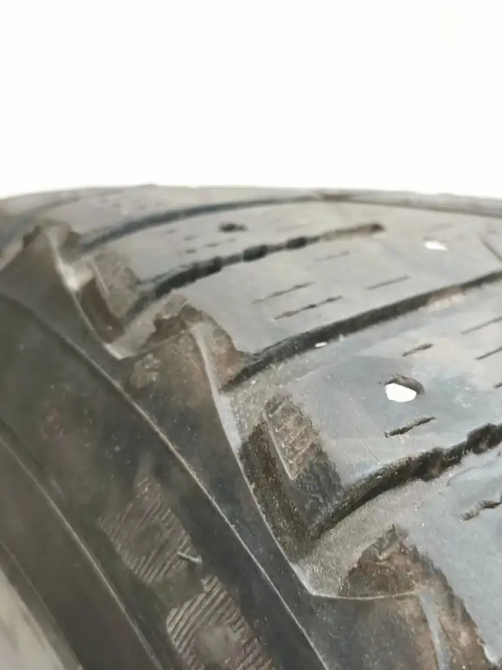 BMW 3 E90 E91 (2005 - 2012) DUNLOP Зимняя шина R17 — фото 4