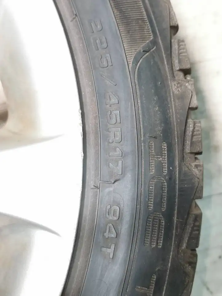 BMW 3 E90 E91 (2005 - 2012) DUNLOP Зимняя шина R17 — фото 12