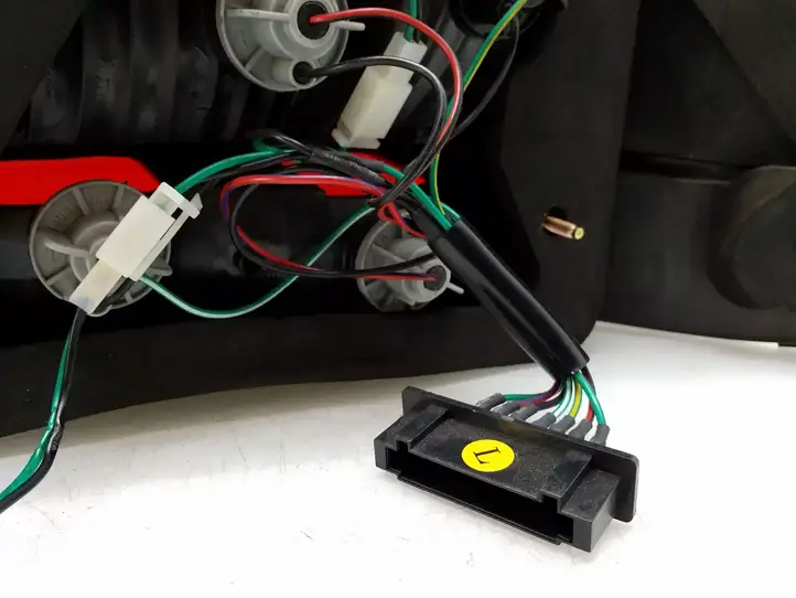 Mercedes-Benz E W211 (2002 - 2009) Задний фонарь в кузове — фото 6