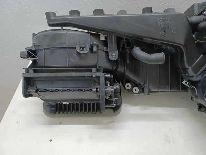 Volkswagen Golf V (2003 - 2009) 1K1820003QK Комплект системы вентиляции салона — фото 14