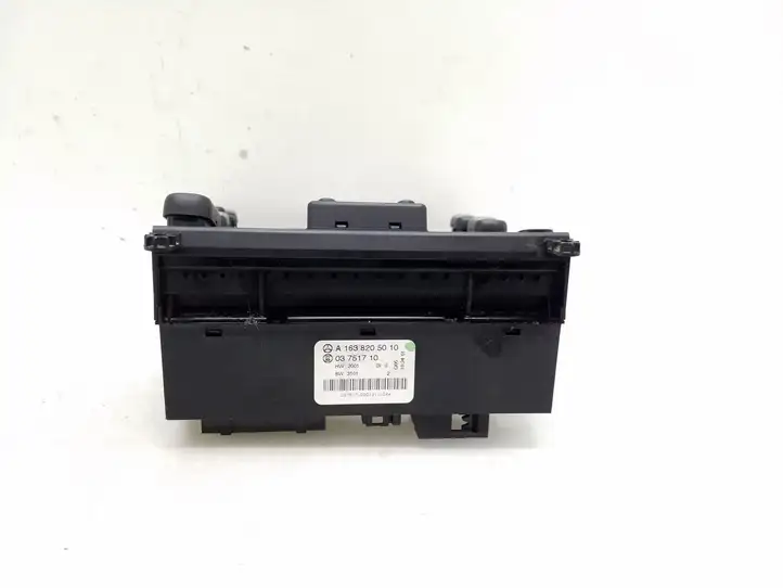 Mercedes-Benz ML W163 (1997 - 2005) A1638205010 Блок кнопок стеклоподъемников — фото 2