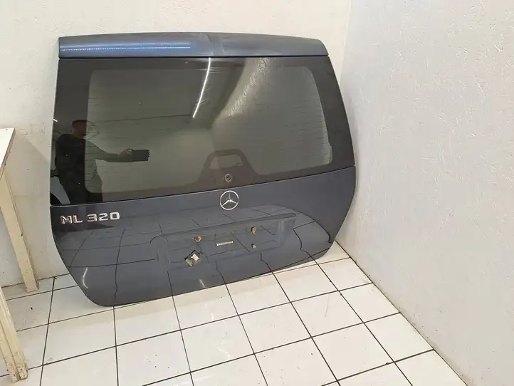 Mercedes-Benz ML W163 (1997 - 2005) Крышка багажника — фото 1