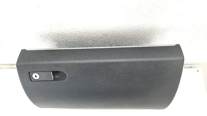 Mercedes-Benz C W204 (2007 - 2014) A2046802691 Вещевой ящик — фото 8