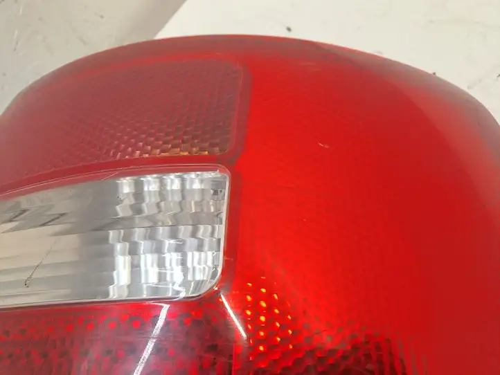 Audi A6 Allroad C5 (2000 - 2006) 4B9945096F Задний фонарь в кузове — фото 4