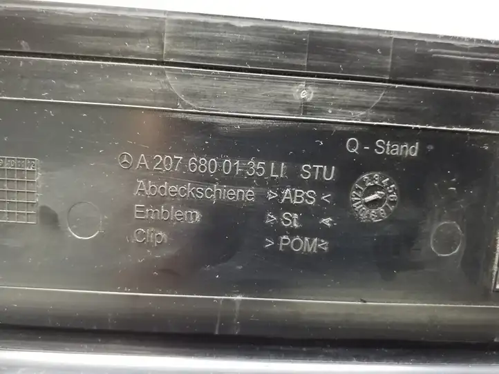 Mercedes-Benz E C207 W207 (2009 - 2017) A2076800135 Внутренняя отделка переднего порога — фото 10
