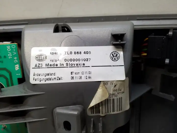 Volkswagen Touareg I (2002 - 2010) 7L0868403 Передняя подсветка — фото 2