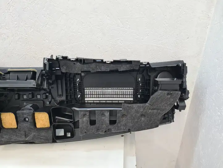 Mercedes-Benz CLS C218,X218 (2011 - 2017) Панель приборов — фото 2