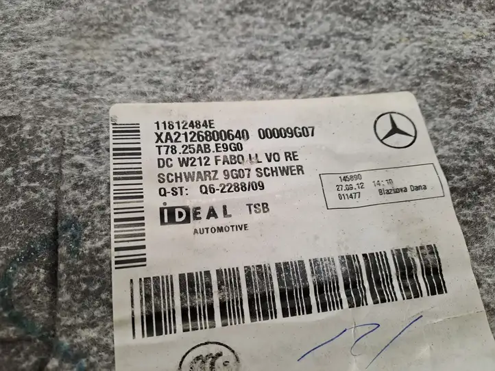 Mercedes-Benz CLS C218,X218 (2011 - 2017) A2126800640 Передний коврик салона — фото 7
