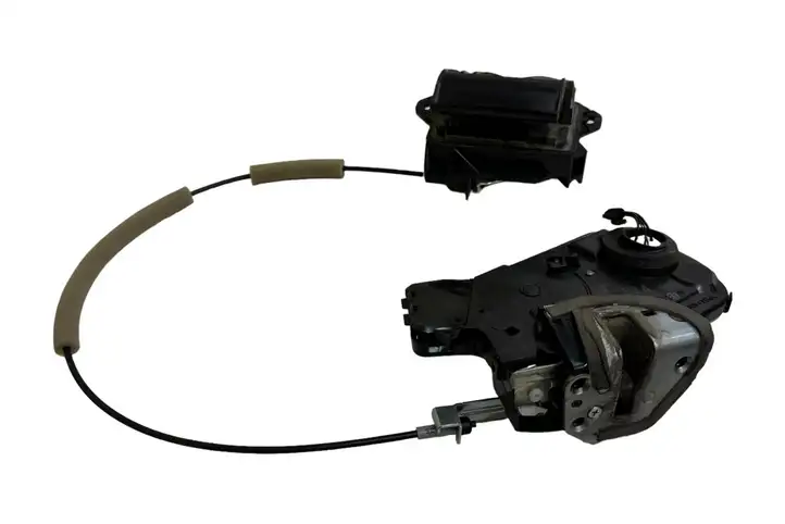 Toyota Land Cruiser (J150) (2009 - ) 80802096 Замок крышки багажника — фото 3