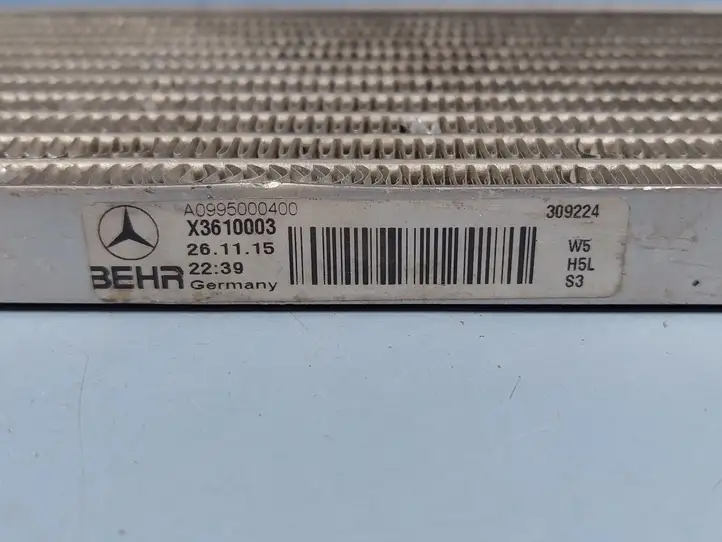 Mercedes-Benz SL R231 (2012 - 2019) A0995000400 Радиатор охлаждения масла трансмиссии — фото 9
