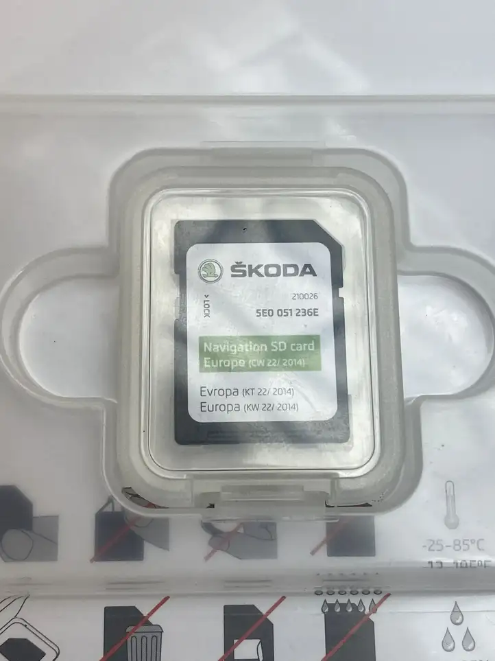 Skoda Octavia Mk3 (5E) (2013 - 2019) 5E0051236E Навигационные карты CD/DVD — фото 4