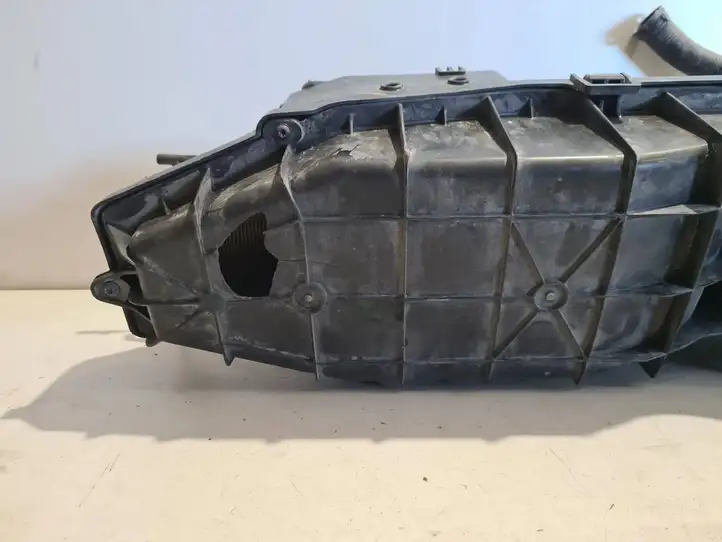 Porsche 911 991 (2011 - 2019) 99111002001 Корпус воздушного фильтра — фото 16